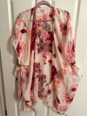 Woven Heart Blush and Rose Floral Kimono